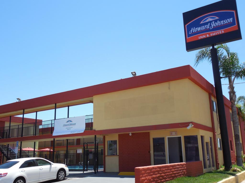 Howard Johnson By Wyndham San Diego Bayfront Chula Vista